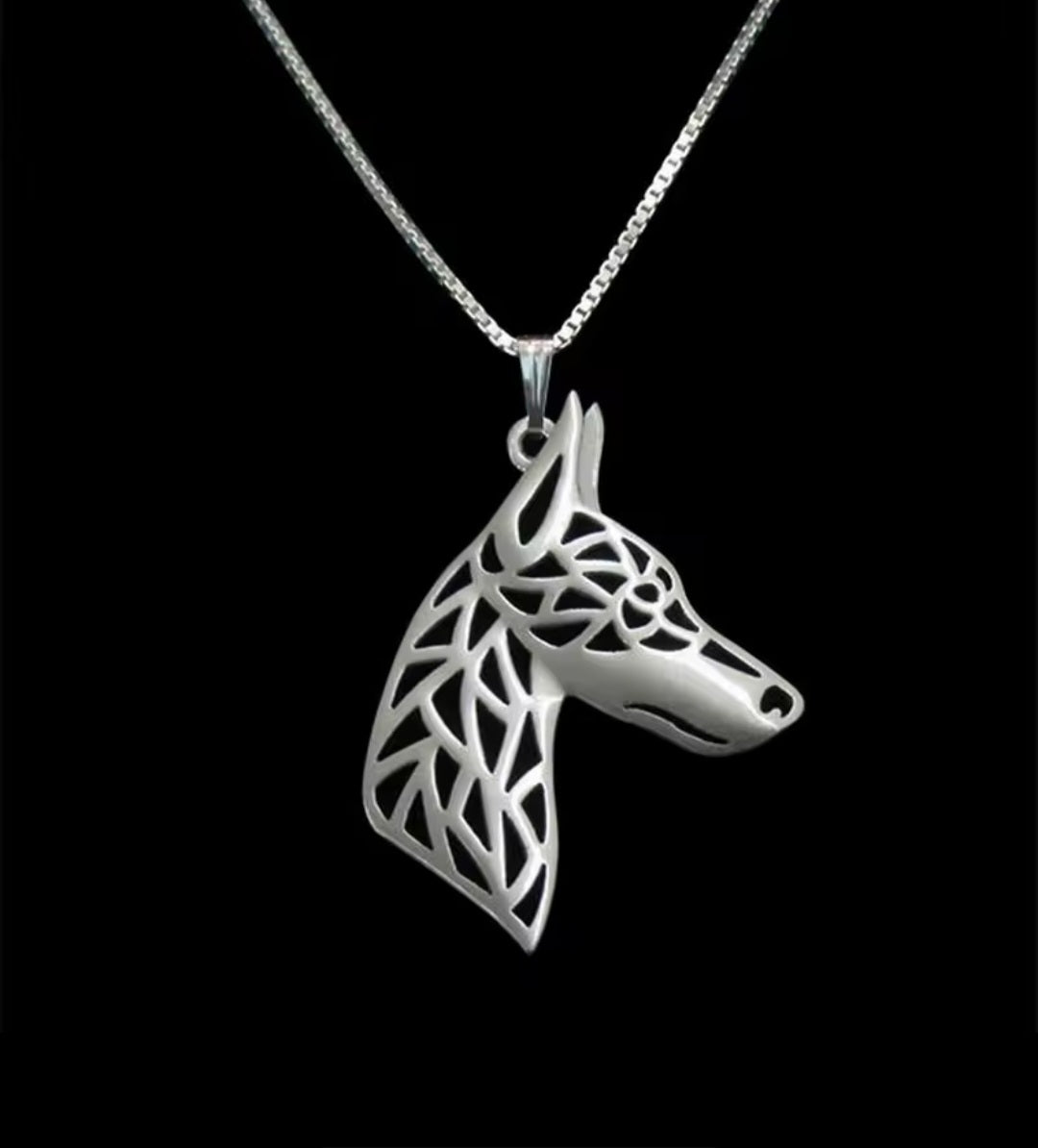Doberman pendant & necklace