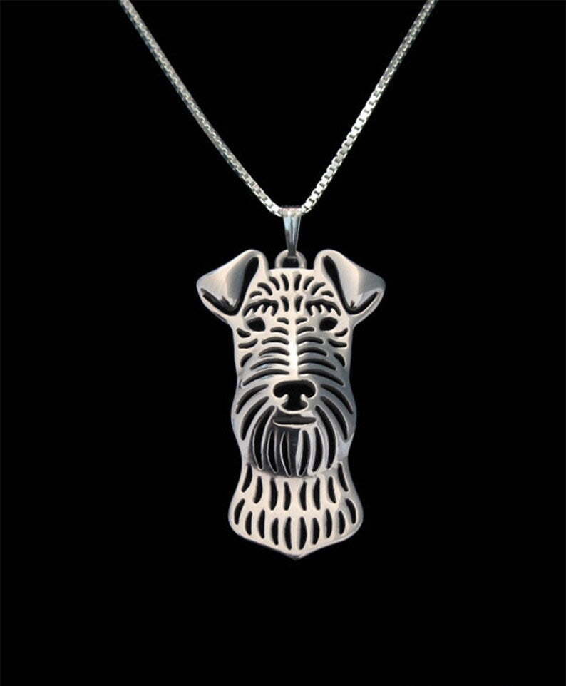 Airedale Terrier pendant & necklace